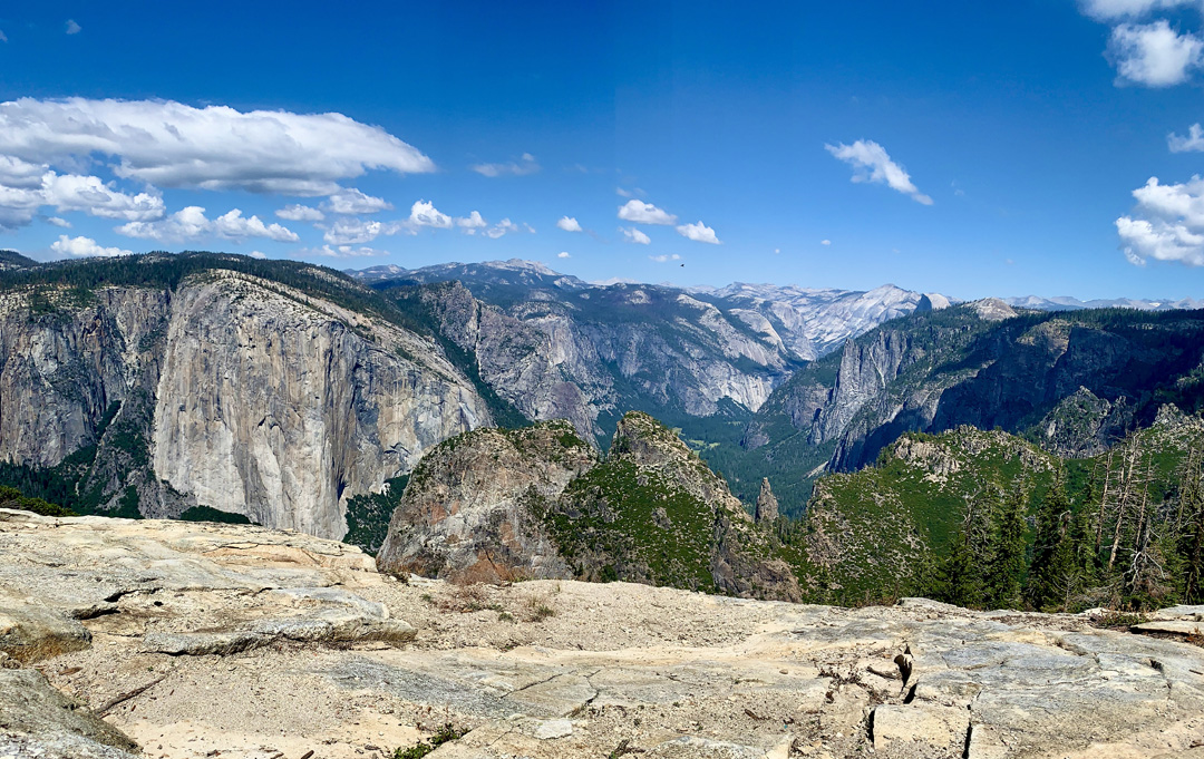 The view from Dewey Point with El Capitan to the left.